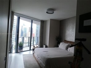 1000 Brickell Plz in Miami, FL - Foto de edificio - Building Photo