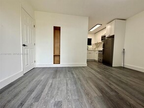 1845 Dixieana St in Hollywood, FL - Building Photo - Building Photo