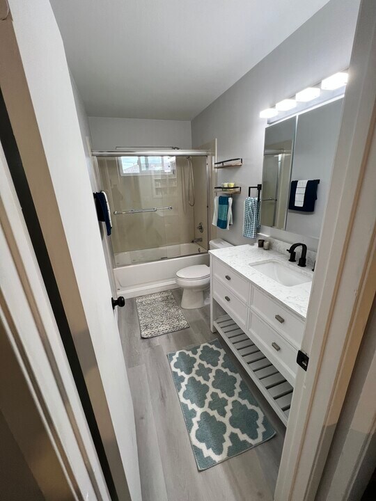 661 Chemeketa Dr in San Jose, CA - Building Photo