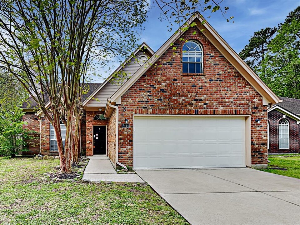 7414 Bluebird Bend in Humble, TX - Foto de edificio