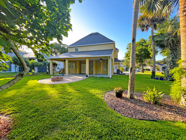 7 River Oaks Way in Palm Coast, FL - Building Photo - Building Photo