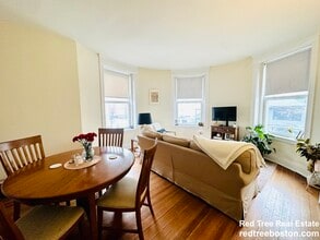 94 Corey Rd in Boston, MA - Foto de edificio - Building Photo