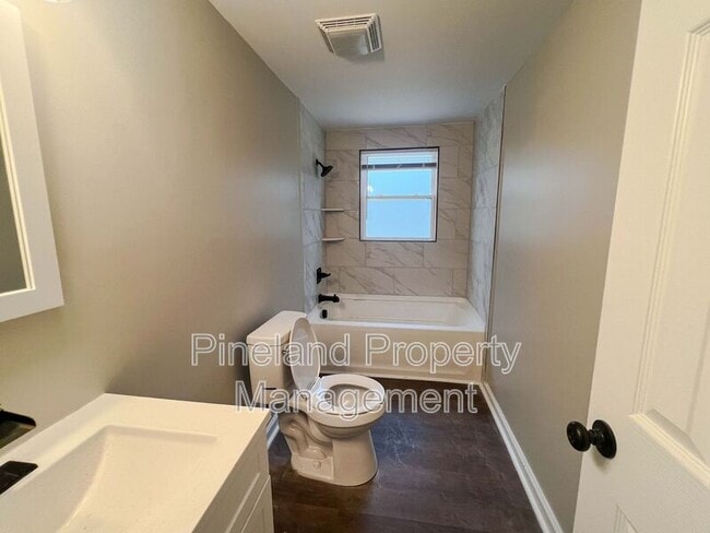 2155 Goins Dr in Fayetteville, NC - Building Photo - Building Photo