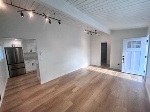 4357 Clairemont Mesa Blvd in San Diego, CA - Building Photo - Building Photo