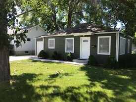 1232 Parkhill Dr in Billings, MT - Building Photo
