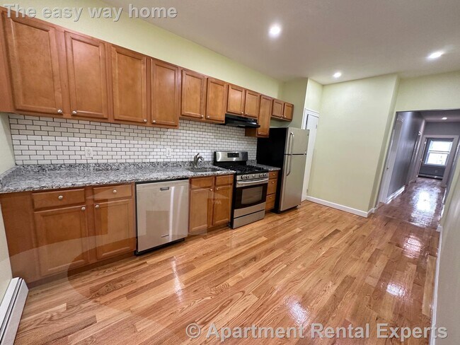 295 Windsor St, Unit #1 in Cambridge, MA - Building Photo - Building Photo