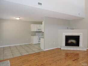 6298 Cottage Woods Dr in Milton, FL - Building Photo - Building Photo