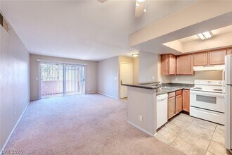 1455 E Katie Ave in Las Vegas, NV - Building Photo - Building Photo