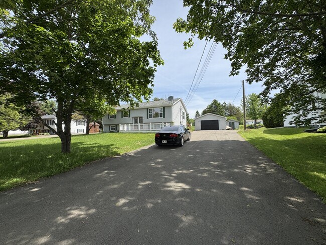 4619 Rue Principale in St-Antoine, NB - Building Photo - Building Photo
