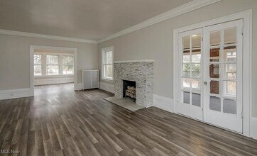 12980 Cedar Rd in Cleveland Heights, OH - Building Photo - Building Photo