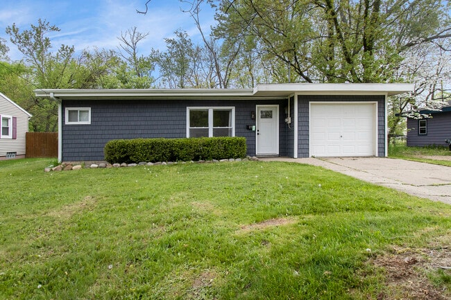 2721 Glendale Blvd in Kalamazoo, MI - Building Photo - Building Photo