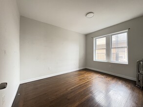 12 N 21st St, Unit 21 in East Orange, NJ - Foto de edificio - Building Photo