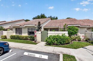 460 Hardwood Pl in Boca Raton, FL - Building Photo