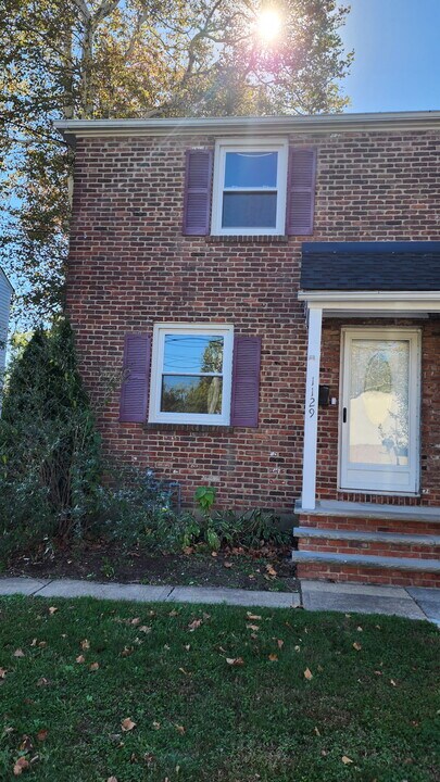 1129 South Ave W in Westfield, NJ - Building Photo