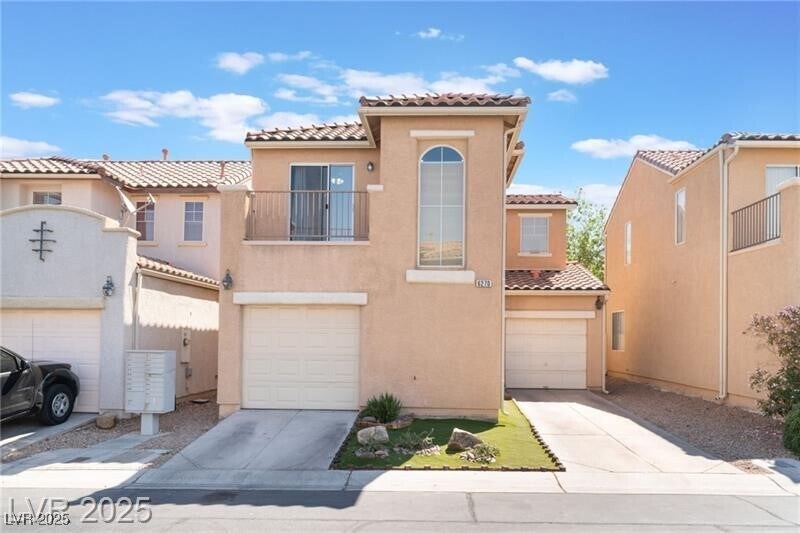 6270 Dartington Hall St in Henderson, NV - Building Photo