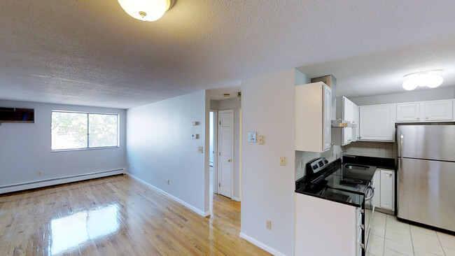 10 Murdock St, Unit 2-7R in Somerville, MA - Building Photo - Building Photo