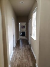 5611 John Runge St in Sacramento, CA - Building Photo - Building Photo