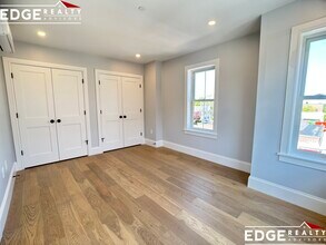 354 Market St, Unit 19 in Boston, MA - Building Photo - Building Photo