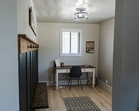 136 10th Ave E in Twin Falls, ID - Building Photo - Building Photo