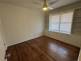 2743 E 3rd St in Tulsa, OK - Building Photo