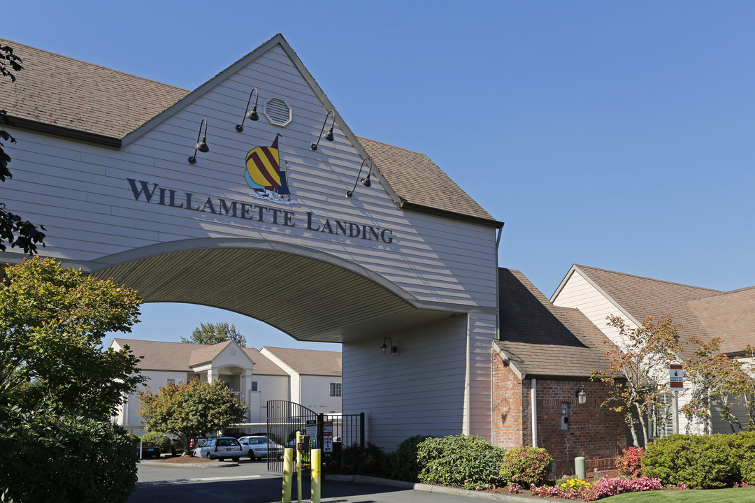 Willamette Landing in Salem, OR - Building Photo