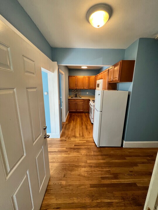 12 Webster St, Unit 12 Webster Unit 1 in Haverhill, MA - Building Photo