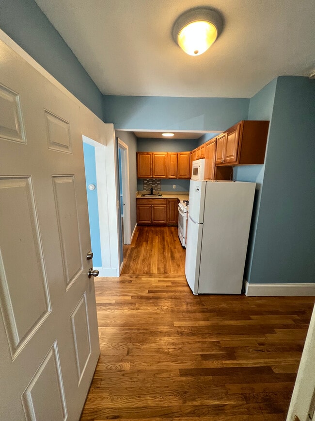 12 Webster St, Unit 12 Webster Unit 1