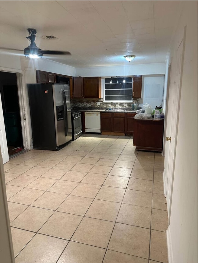 109 Tyler Dr in Lafayette, LA - Building Photo - Building Photo