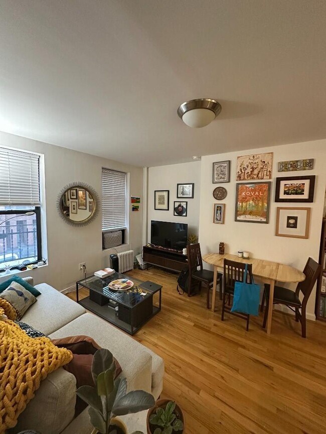 172 E 92nd St in New York, NY - Building Photo - Building Photo