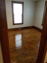 1002 W Oakland Ave in Austin, MN - Building Photo - Building Photo