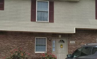 3334 S Oaklawn Cir in Bloomington, IN - Building Photo