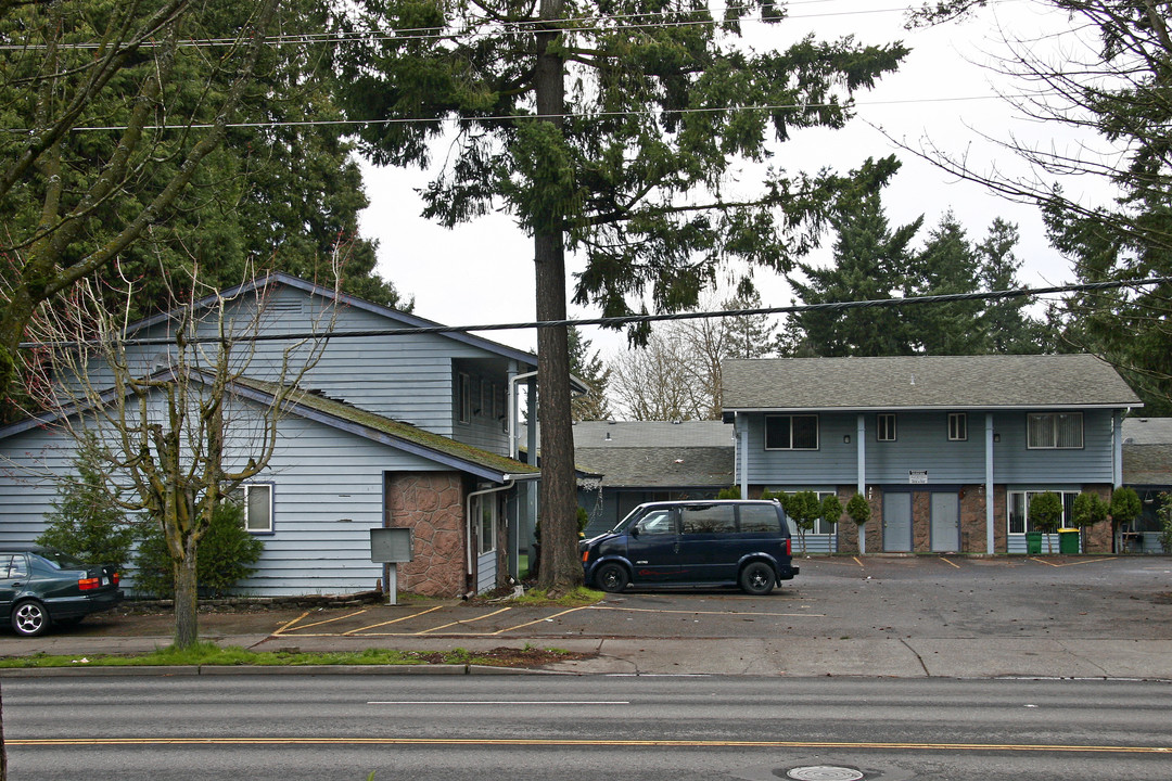 14173 SW Allen Blvd in Beaverton, OR - Foto de edificio