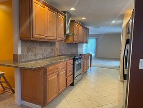 212 NE Hood St in White Salmon, WA - Building Photo - Building Photo