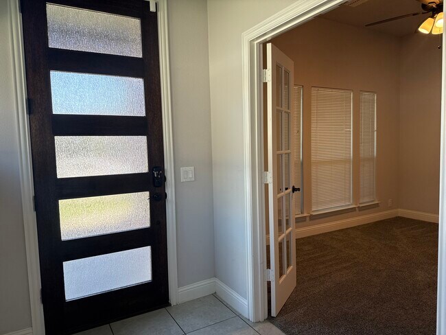 1332 Fox Gln Trl in Crowley, TX - Building Photo - Building Photo