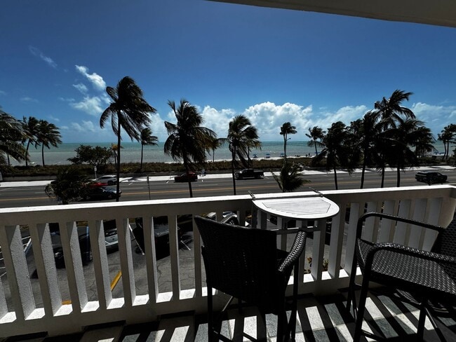2601 S Roosevelt Blvd in Key West, FL - Building Photo - Building Photo