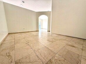 5417 NW 184th St in Miami Gardens, FL - Building Photo - Building Photo