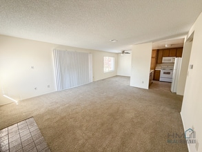 450 W Vermont Ave in Escondido, CA - Building Photo - Building Photo