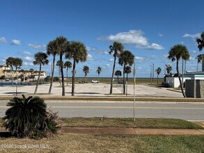 1153 Belaire Dr in Daytona Beach, FL - Building Photo - Building Photo