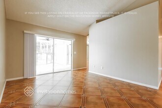 9201 Rockrose Dr in Tampa, FL - Building Photo - Building Photo