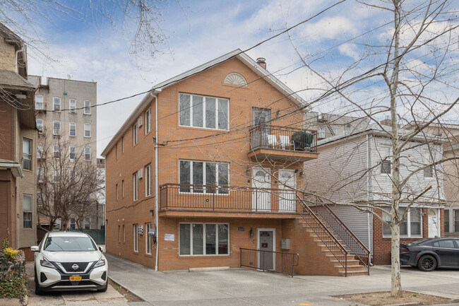 2267 E 19th St in Brooklyn, NY - Building Photo - Building Photo