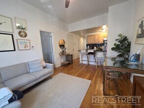 Magnificent 2BR in north Park Slope, Unit 3 in Brooklyn, NY - Foto de edificio - Building Photo
