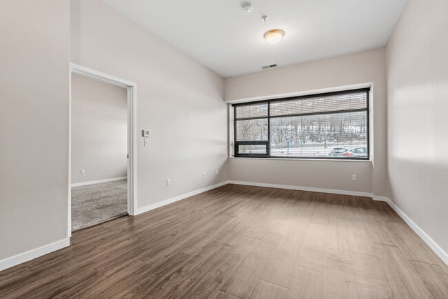 The Drover in South St. Paul, MN - Foto de edificio - Building Photo