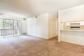 Viking Park Apartments in Pleasant Hill, CA - Foto de edificio - Interior Photo