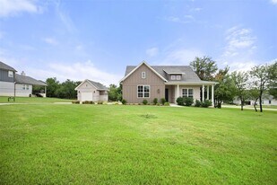 127 Buteo St in Cedar Creek, TX - Building Photo