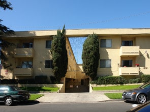 1201 N Berendo St in Los Angeles, CA - Foto de edificio - Building Photo