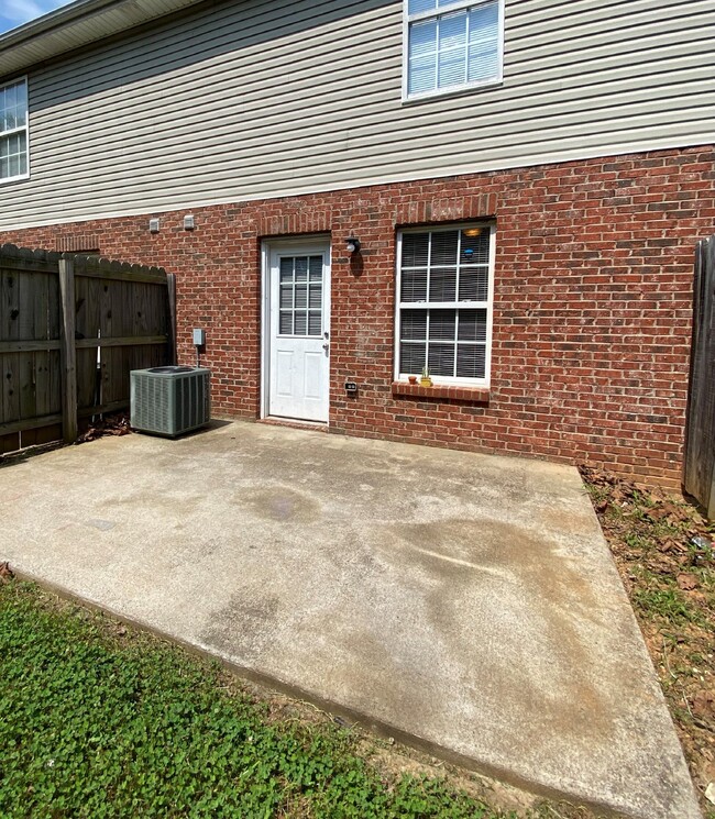 541 Patriot Park Ct in Clarksville, TN - Building Photo - Building Photo