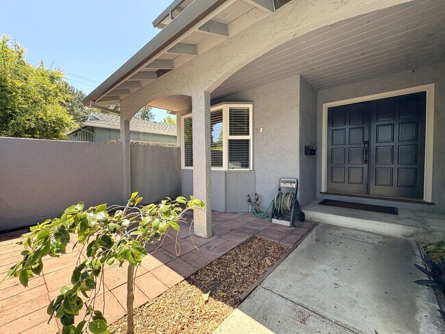 4288 Briarwood Way in Palo Alto, CA - Building Photo - Building Photo