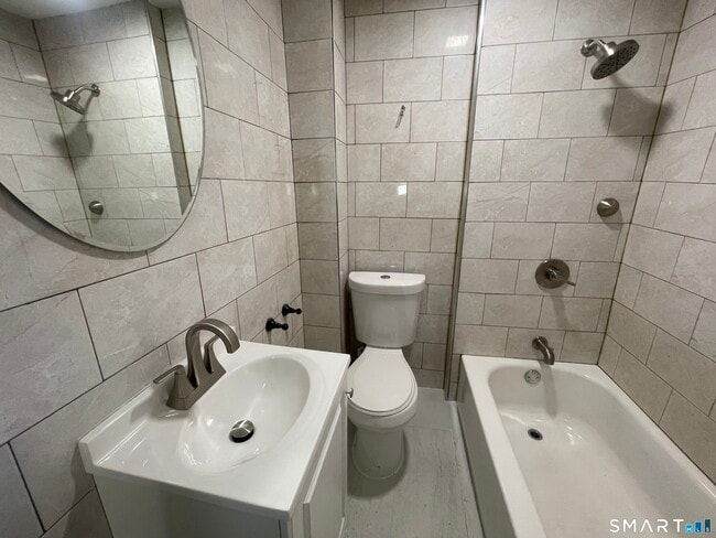 172 North St in Bristol, CT - Building Photo - Building Photo