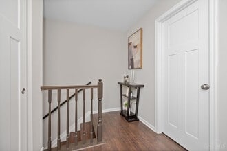 108 Old Pond Rd in Springboro, OH - Building Photo - Building Photo