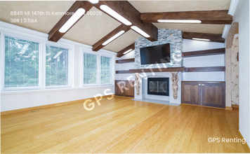 8845 NE 147th St in Kenmore, WA - Building Photo - Building Photo